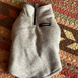 POLARTEC  BERKSHIRE DOG SWEATER